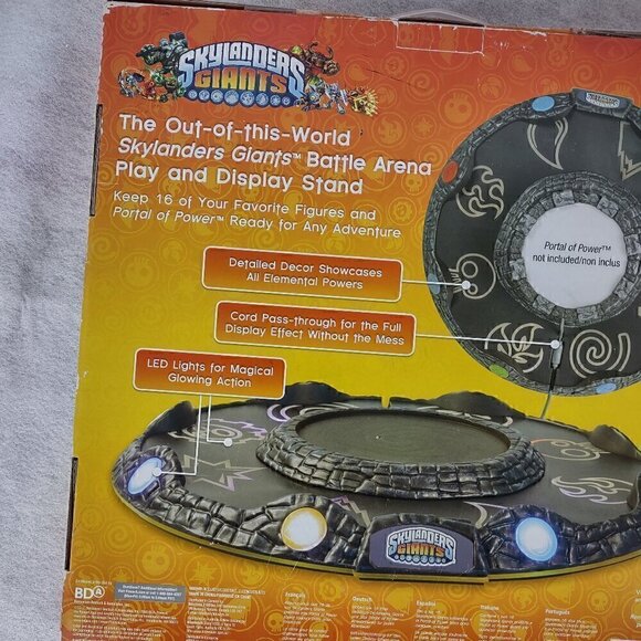 Skylanders Giants Battle Arena Display Stand W/LED Light Effects Holds 16 Figure - Picture 9 of 13